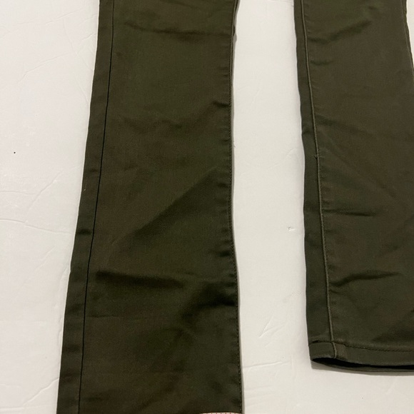 Refuge Jeans Women Size 2 Mid Rise Skinny Green Denim Three Front Buttons - Picture 6 of 11